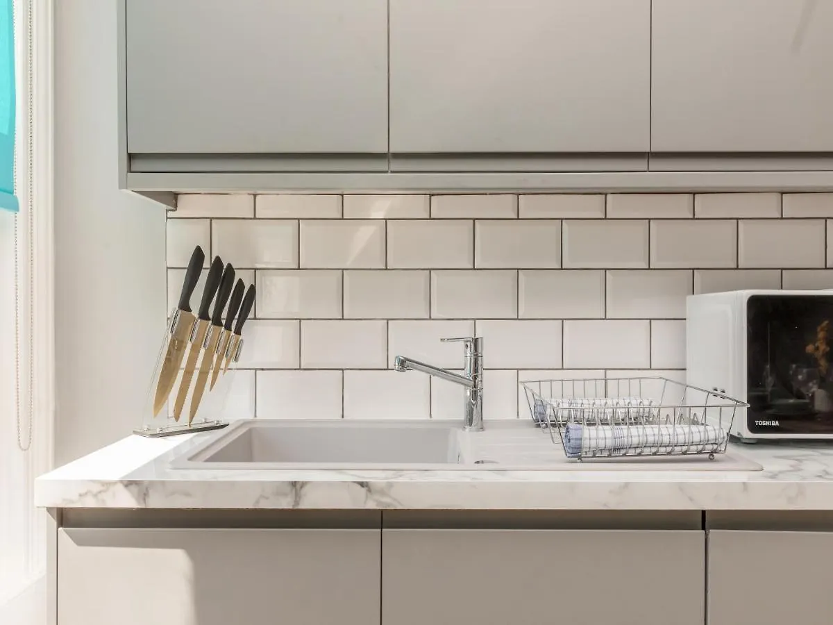 Apartman Modern Contemporary 2-Bedroom Flat Brighton