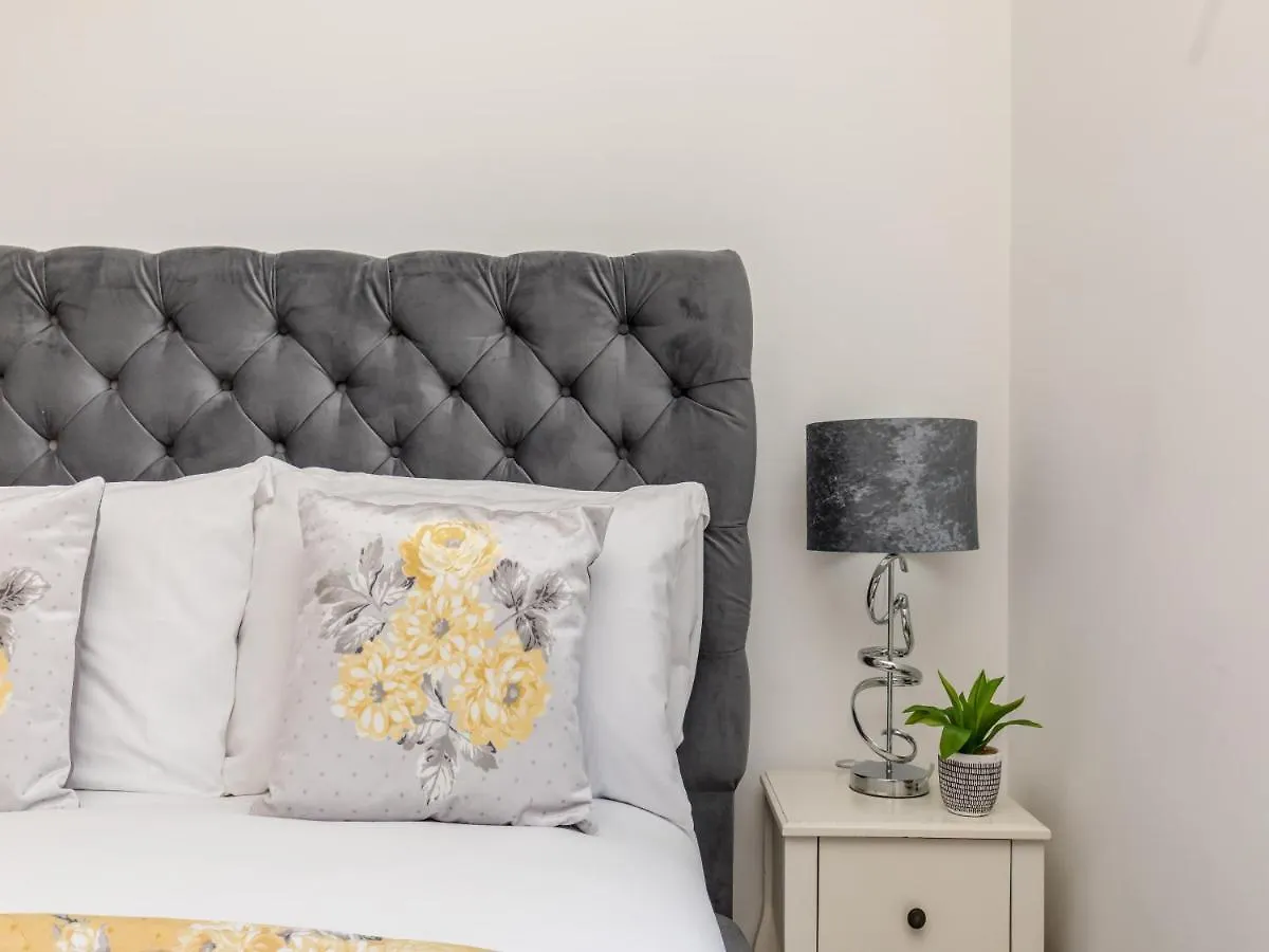 Modern Contemporary 2-Bedroom Flat Brighton Apartman